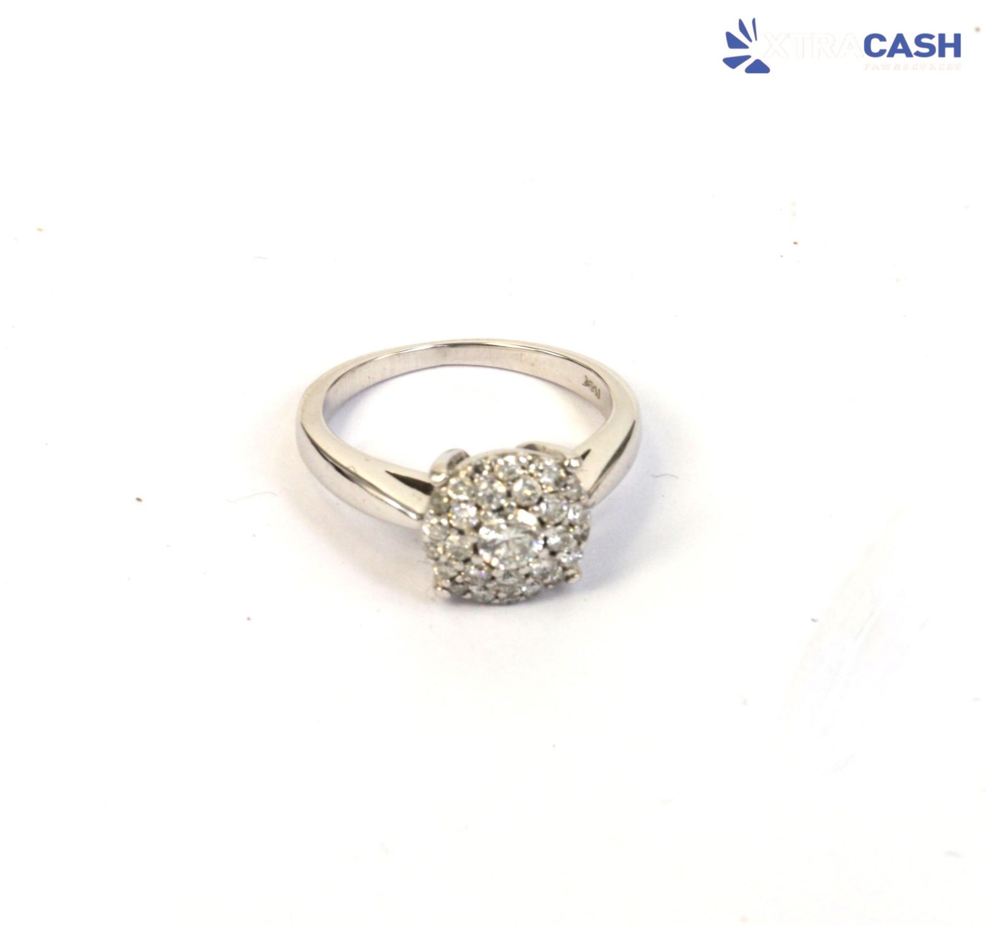10ct White Gold Cluster Ring