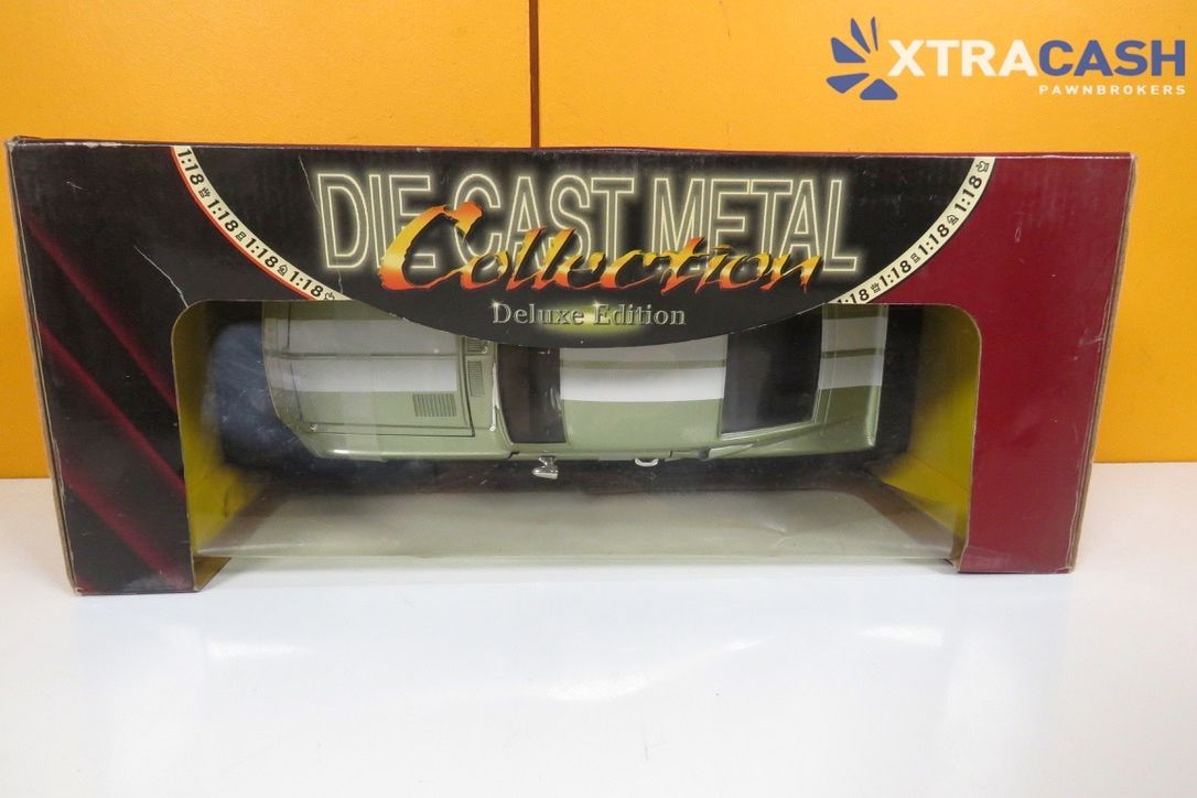 1968 Shelby GT 500 KR 1/18 Silver with white stripes