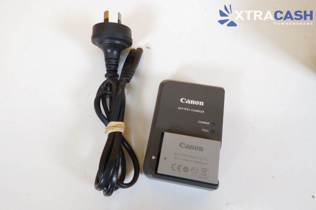 Canon PowerShot SX30IS 14.1MP Digital Camera 35x Zoom with Battery and Charger