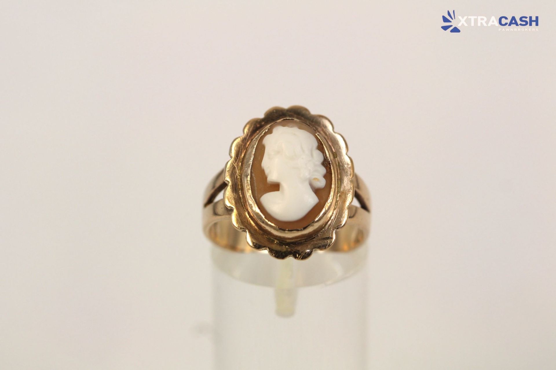 9ct  Gold Cameo Ring
