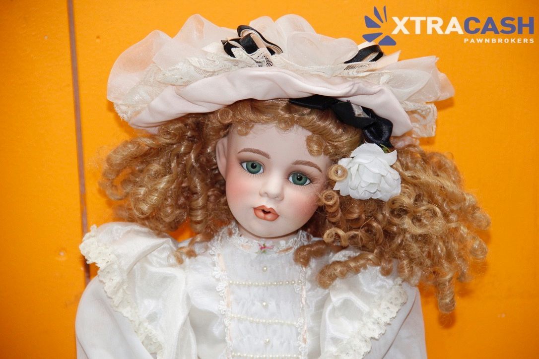 Hillview Lane - Limited Edition Collection Porcelain Doll - Chantelle