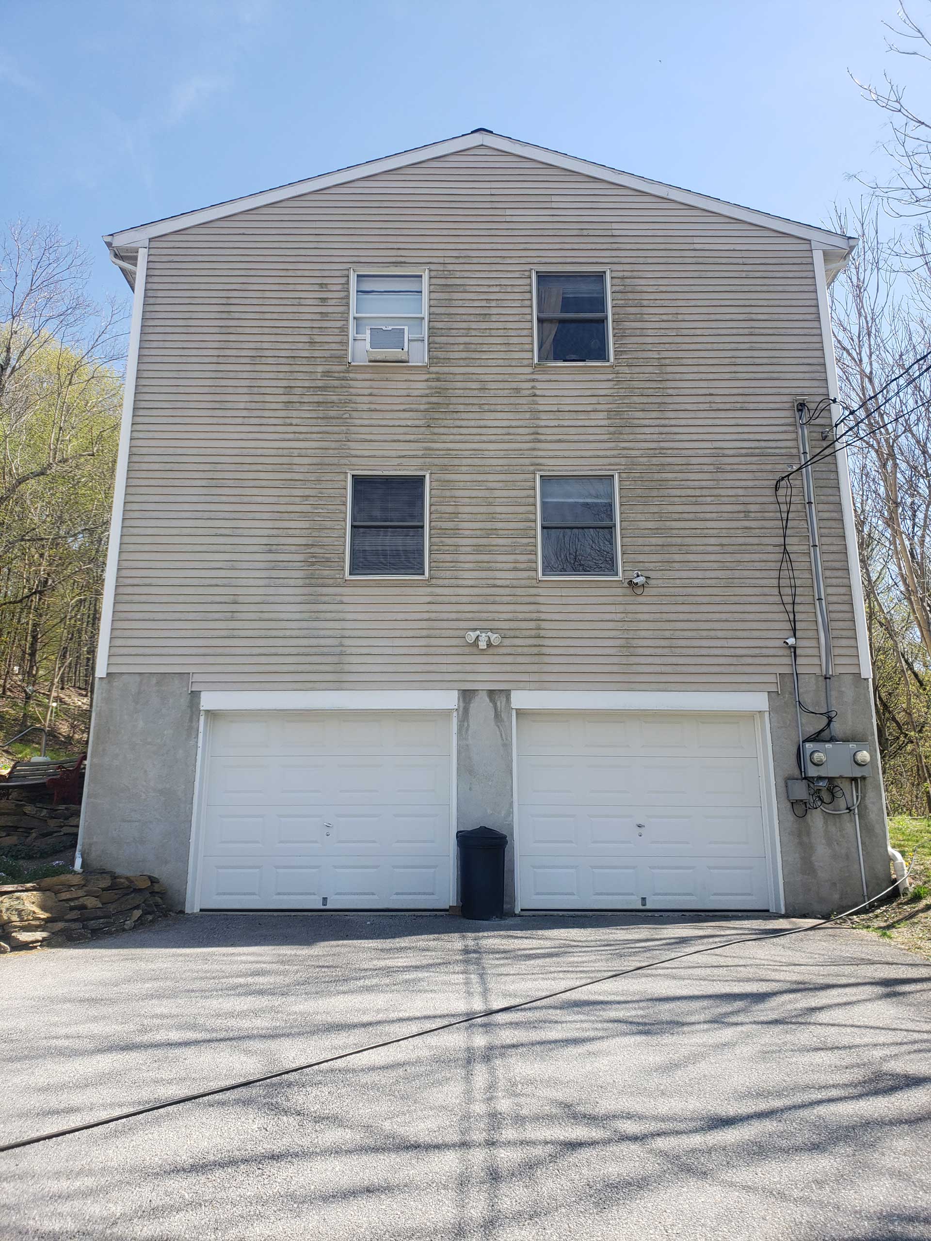 Wide and Dirty White Wall — Arlington, NY — 6 Star Power Washing