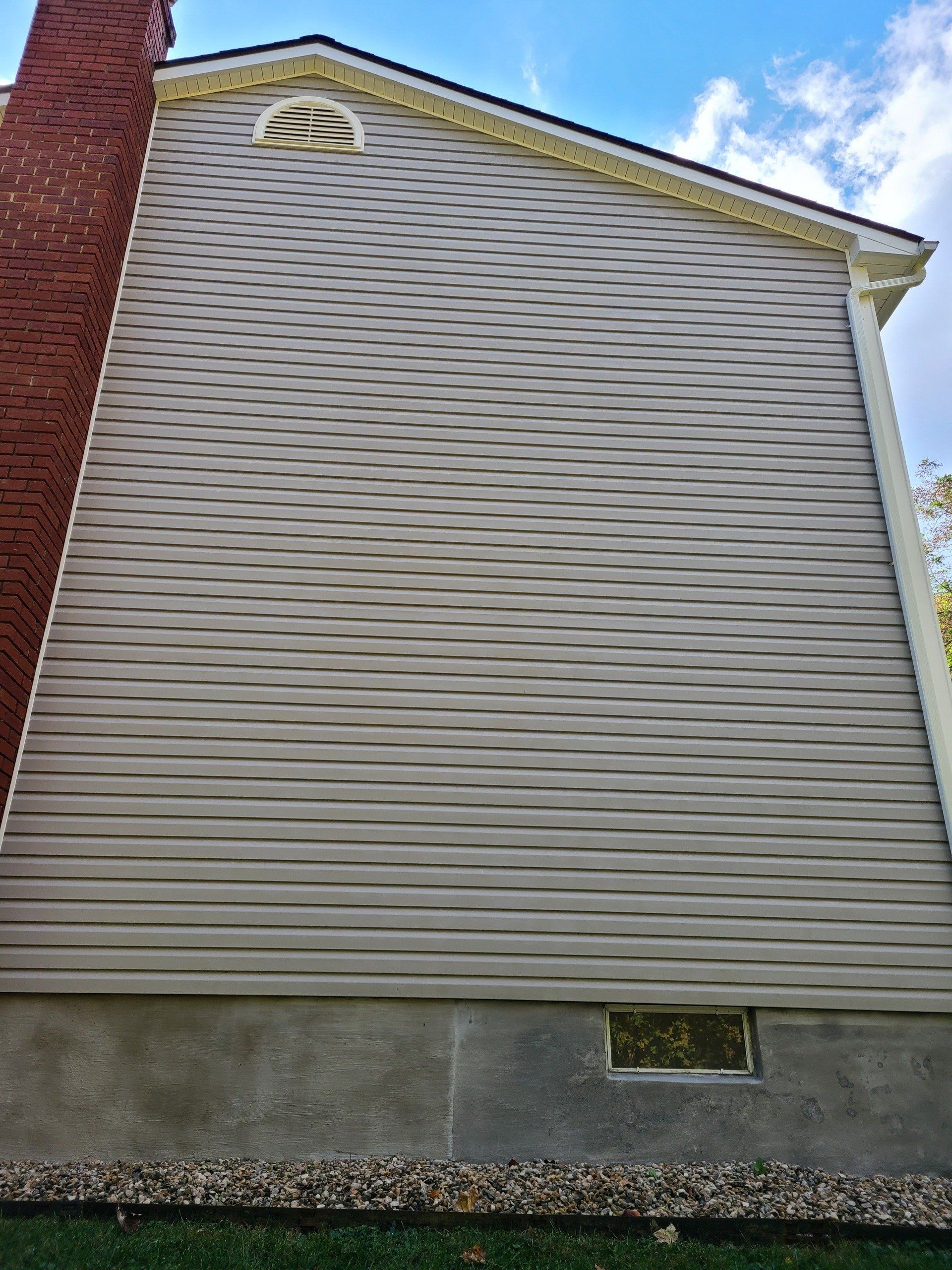 House Siding Without Moss — Arlington, NY — 6 Star Power Washing