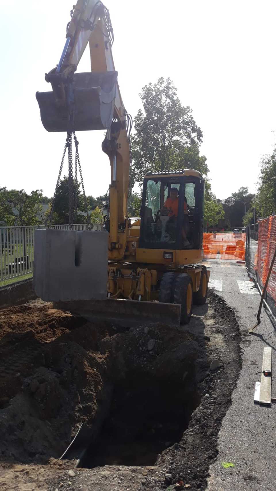 Mezzo movimento terra