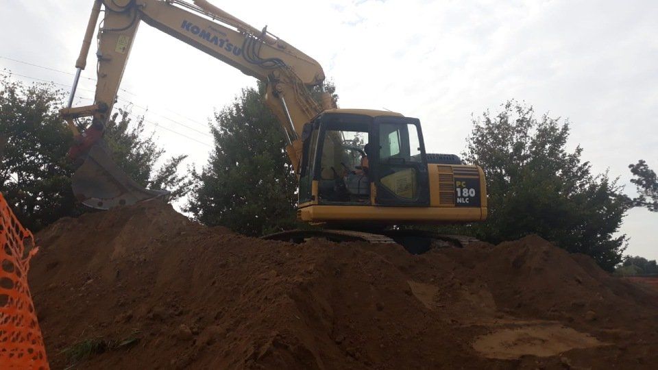 Escavatore in funzione