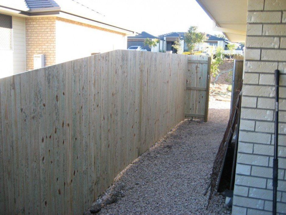 Wood Gate and Fence — Fencing in Burleigh Heads,  QLD