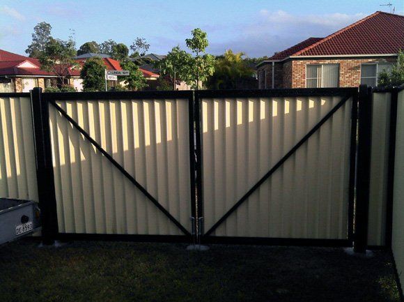 Black & White Gate 3 — Fencing in Burleigh Heads,  QLD