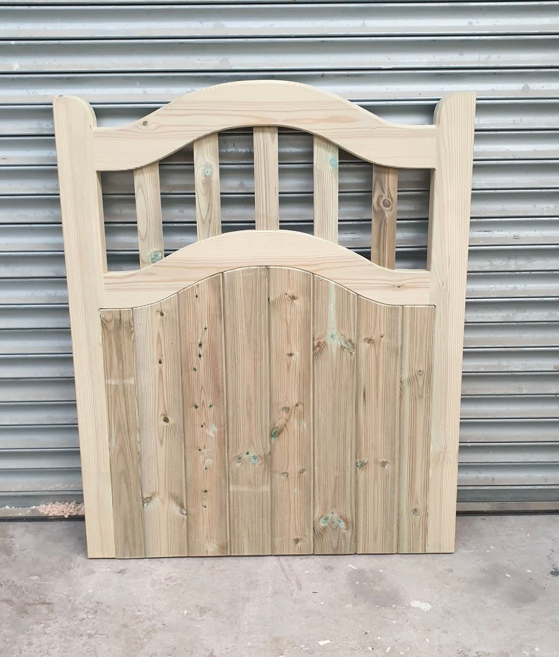Harrogate Premier Fencing -Yorkshire Timber Gates - Driveway Gates and Garden Gates in Harrogate, Ripon, Wetherby