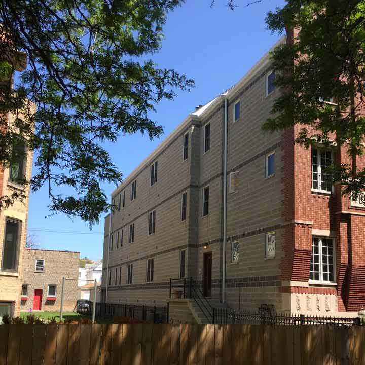 Aluminum K Style House3 — Siding installation in Chicago, IL