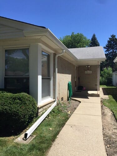 Aluminum K Style House 6inch 7 — Siding installation in Chicago, IL