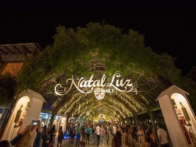 Placa com a inscrição