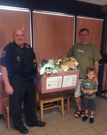 Glendale Arizona Police with Project Smile Donations