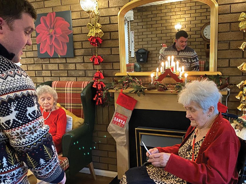 Age Connects Christmas Card Appeal