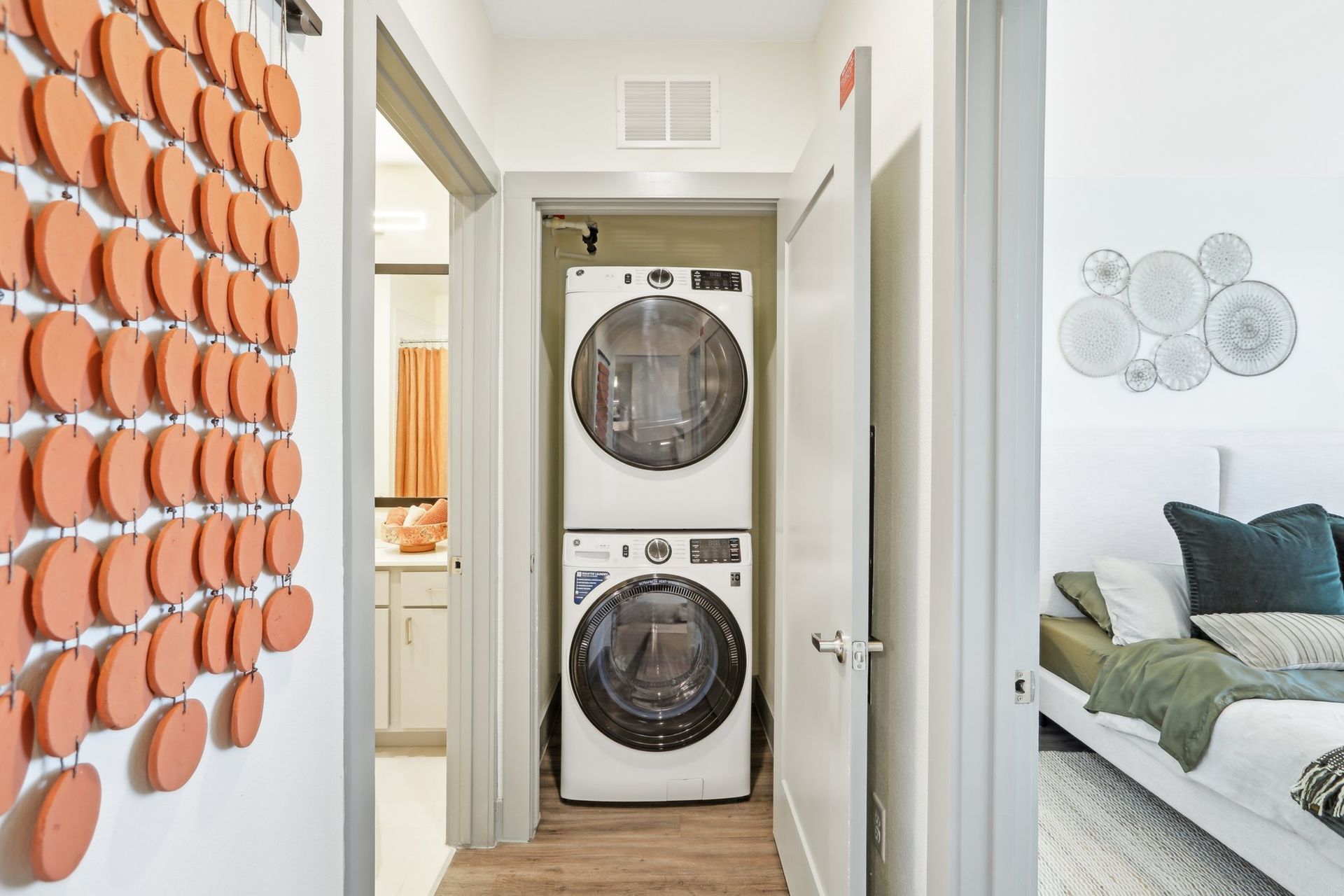 Energy efficient stackable washer and dryer