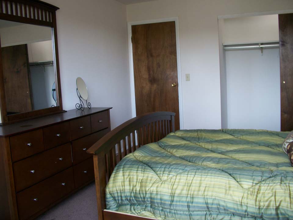 Mirror in Front of the Bed - Affordable Rental Apartments in Elgin, IL