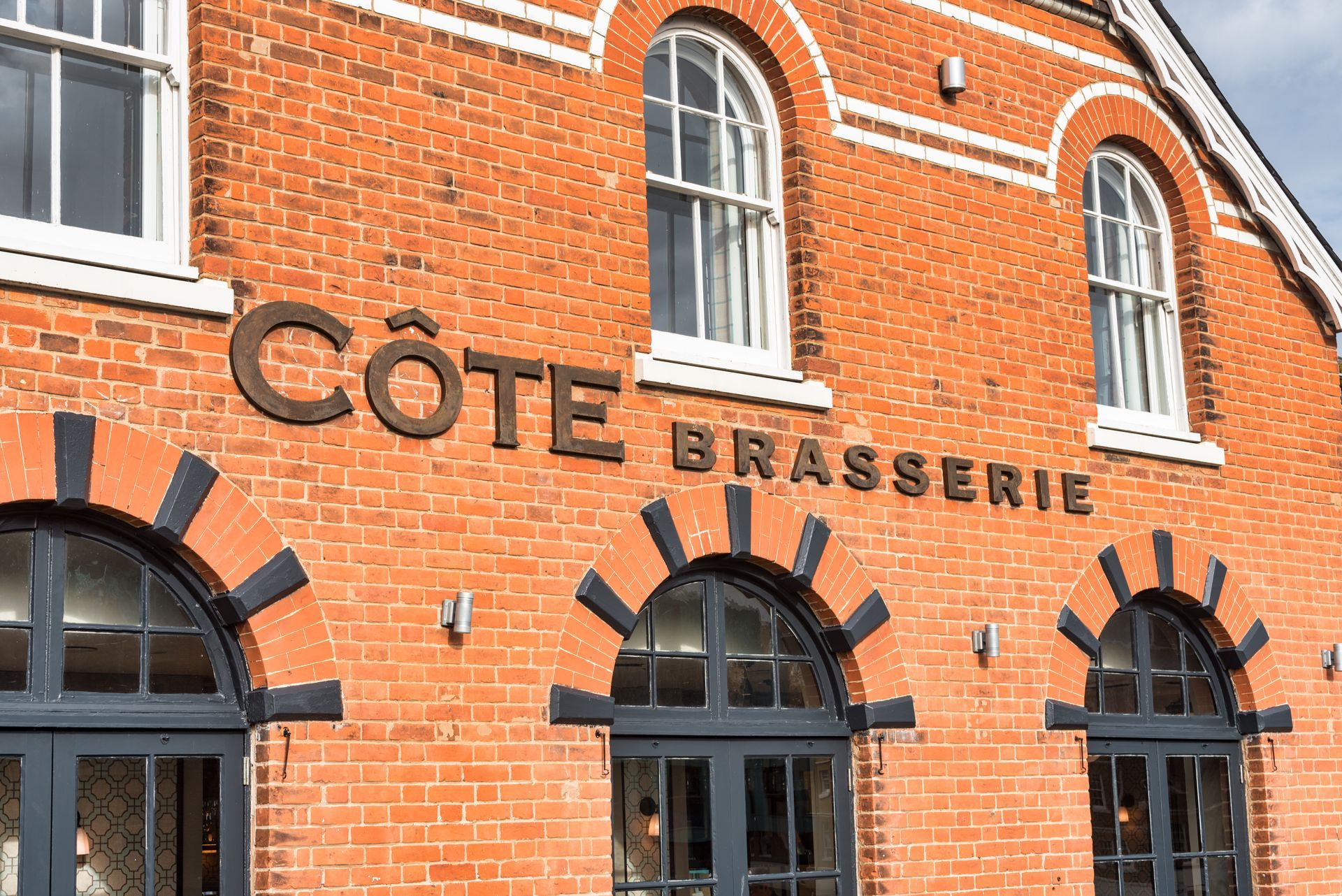 External picture of a Cote Brasserie restaurant in reading