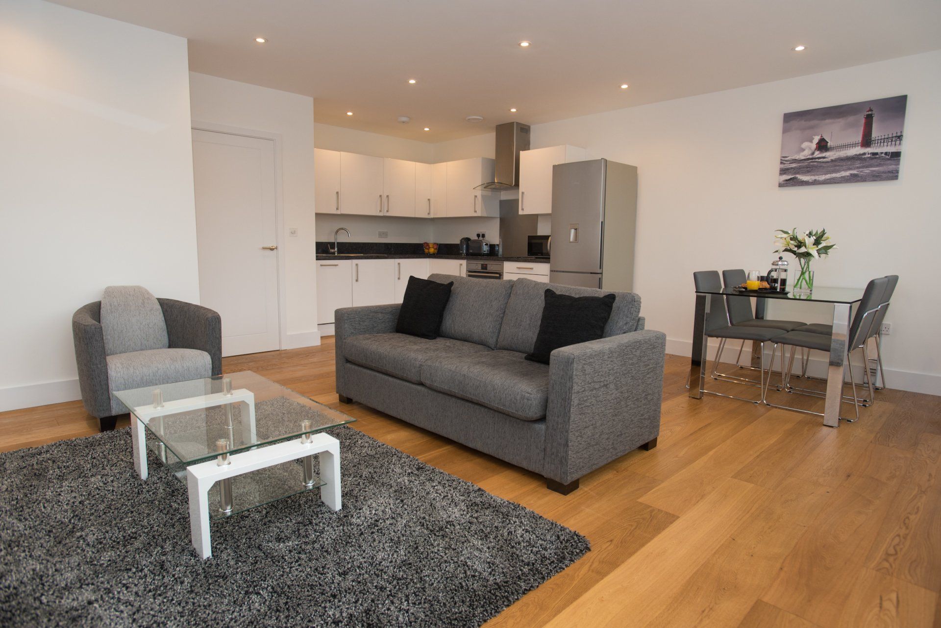 Sussex House Celador serviced apartment in Reading kitchen