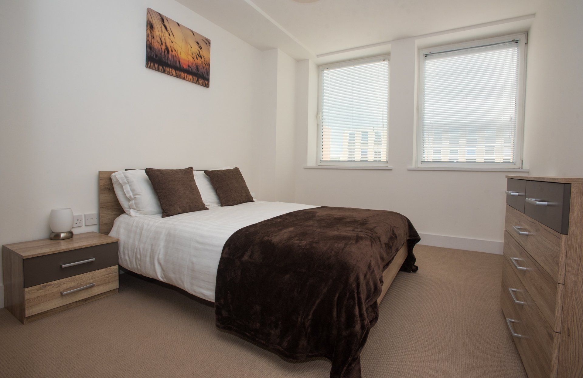 Sussex House Celador Serviced apartment in Reading bedroom