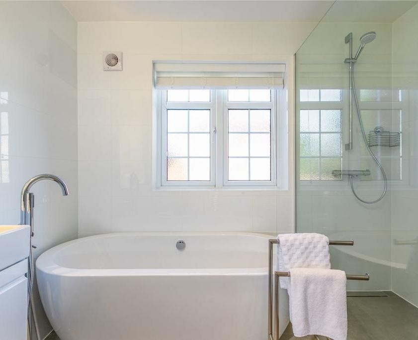 Serviced Apartment in Reading - Bathroom