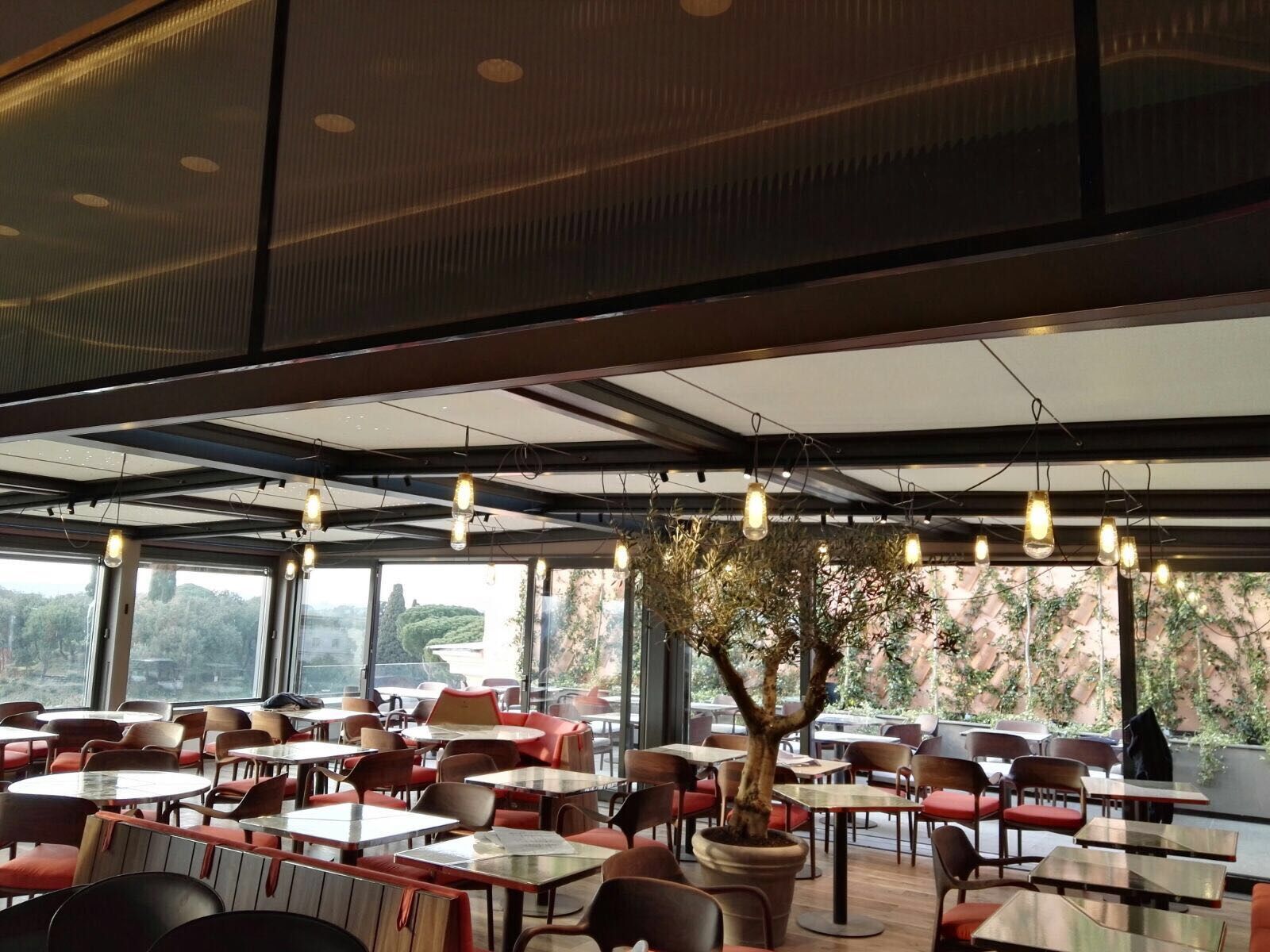 Impianti elettrici per hotel a Roma