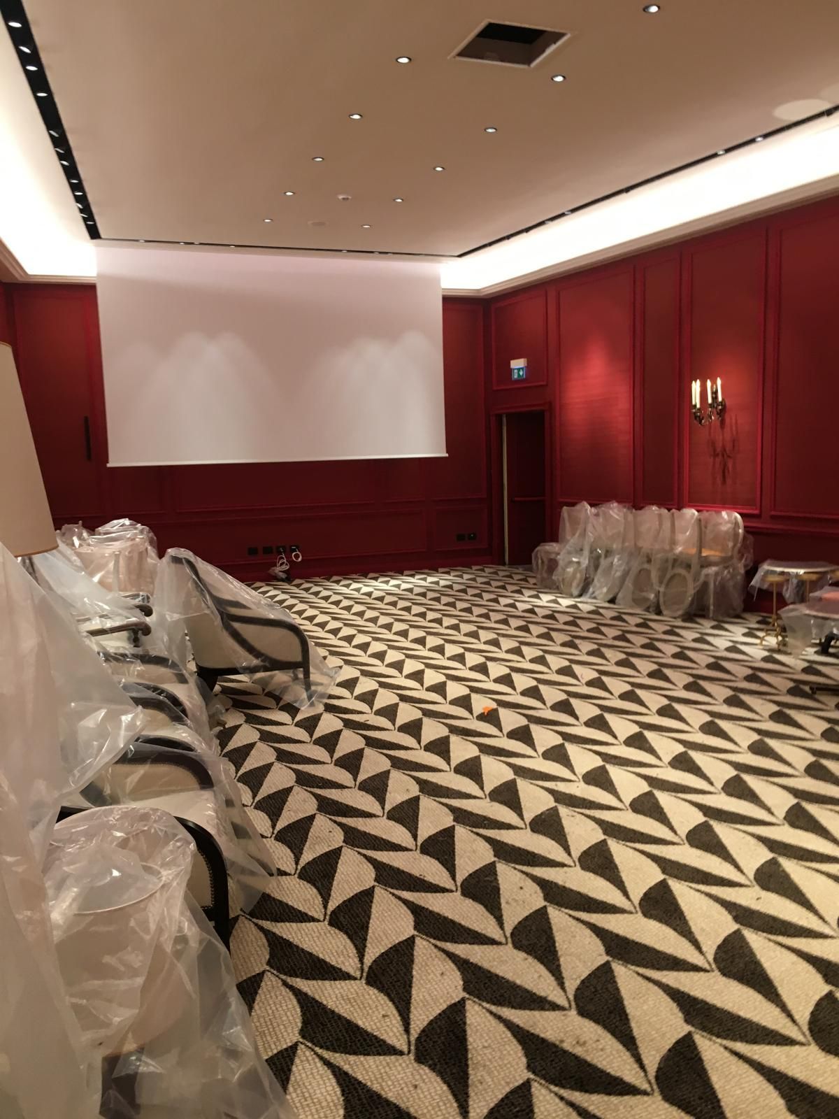 Impianti elettrici per hotel a Roma