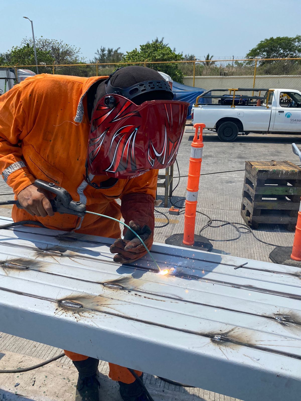 MANTENIMIENTO, CONSTRUCCIÓN Y CLIMAS CMYC
