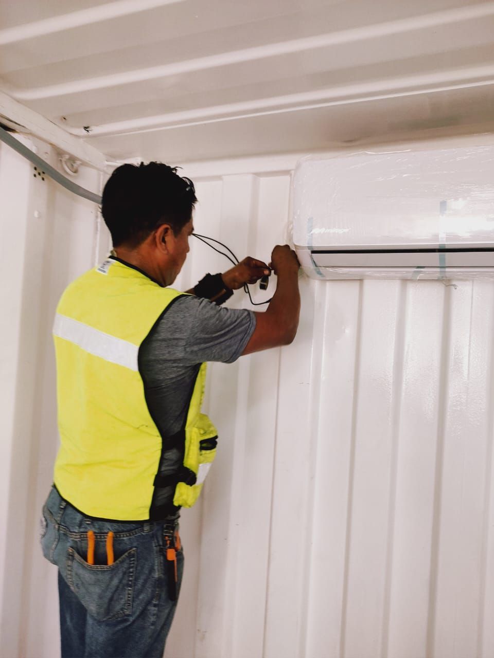 MANTENIMIENTO, CONSTRUCCIÓN Y CLIMAS CMYC