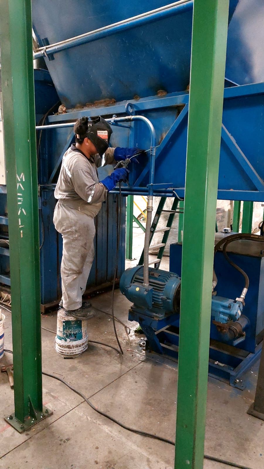 MANTENIMIENTO, CONSTRUCCIÓN Y CLIMAS CMYC