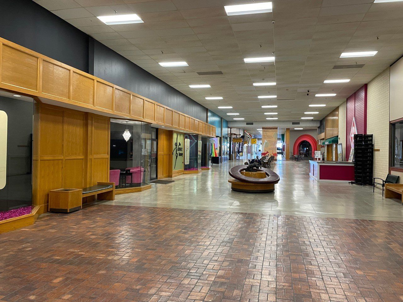 Inside Fairlawn Plaza Mall - Shopping Center - Shopping Mall