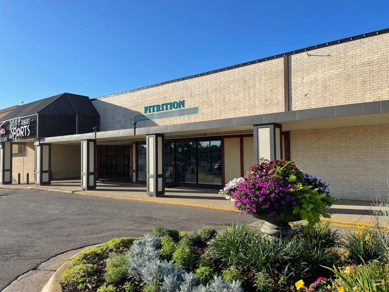 The Flowers at Fairlawn Plaza Shopping Center, Topeka KS