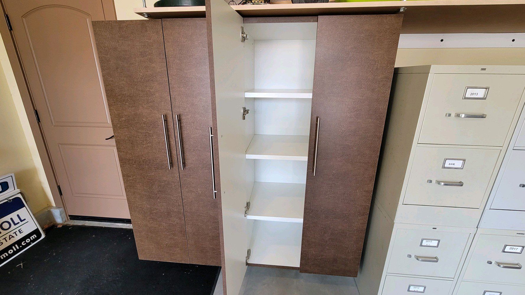 Custom Garage Cabinet System