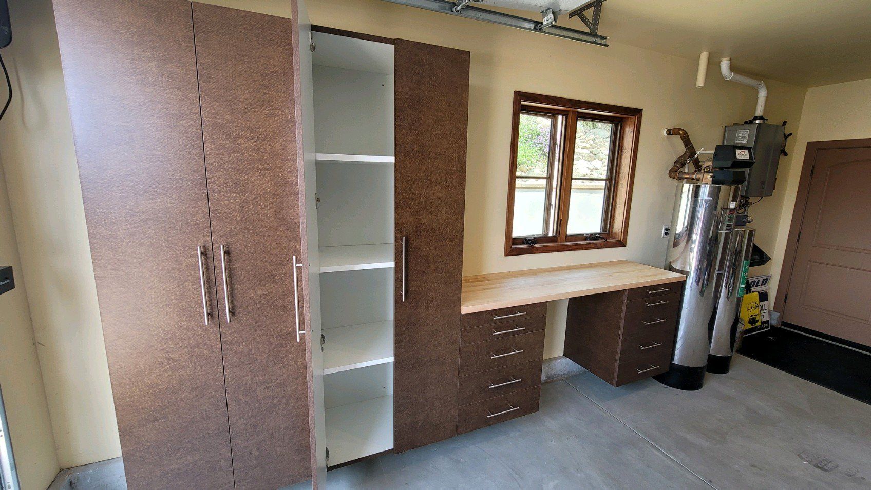 Custom Garage Cabinet System