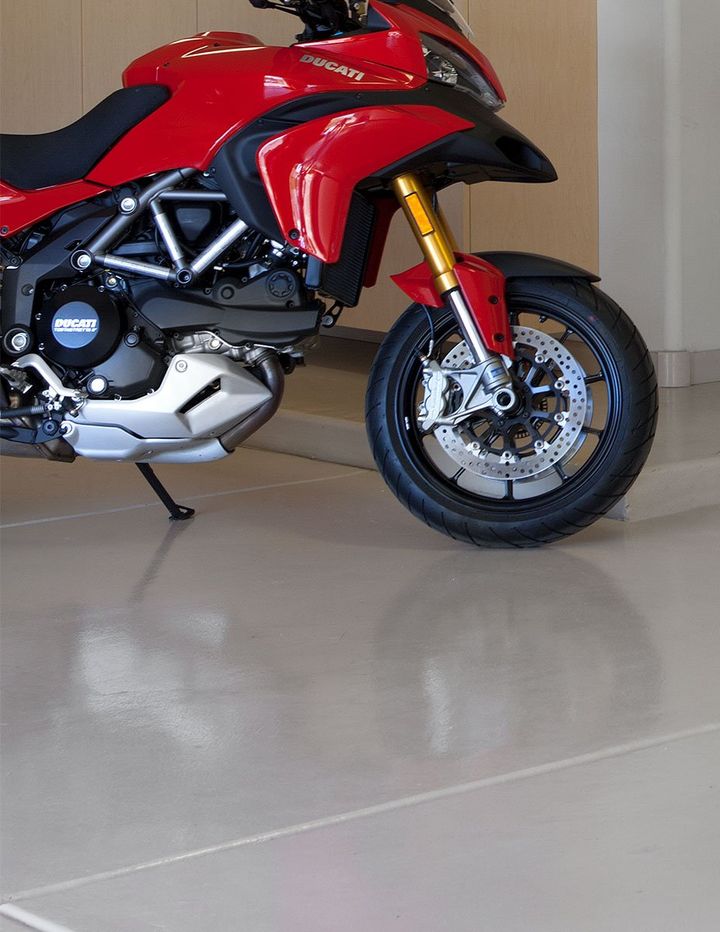 Solid Color Epoxy Garage Flooring