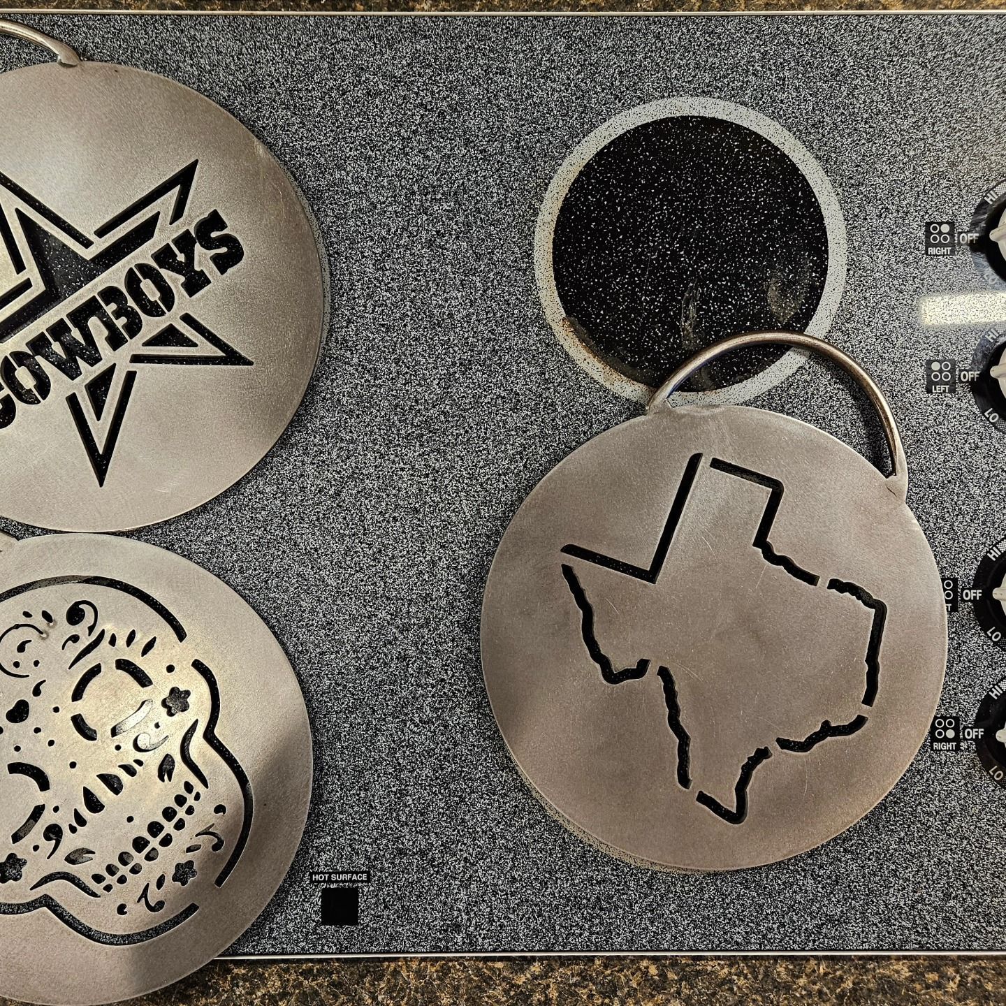 A cowboys logo is on one of the circles