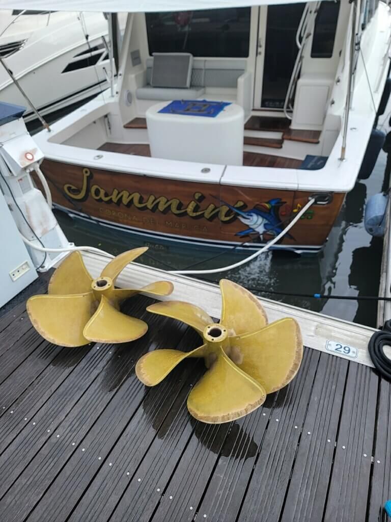 33- Propeller Removal - 50' Viking