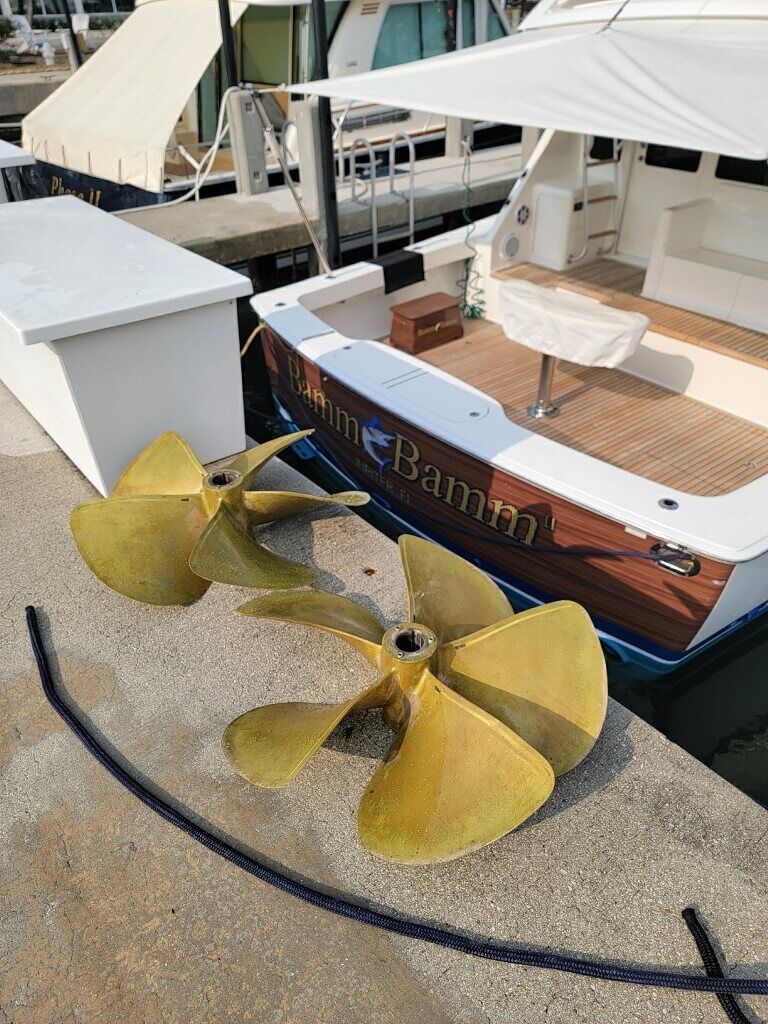 35- Propeller Removal - 54' Viking