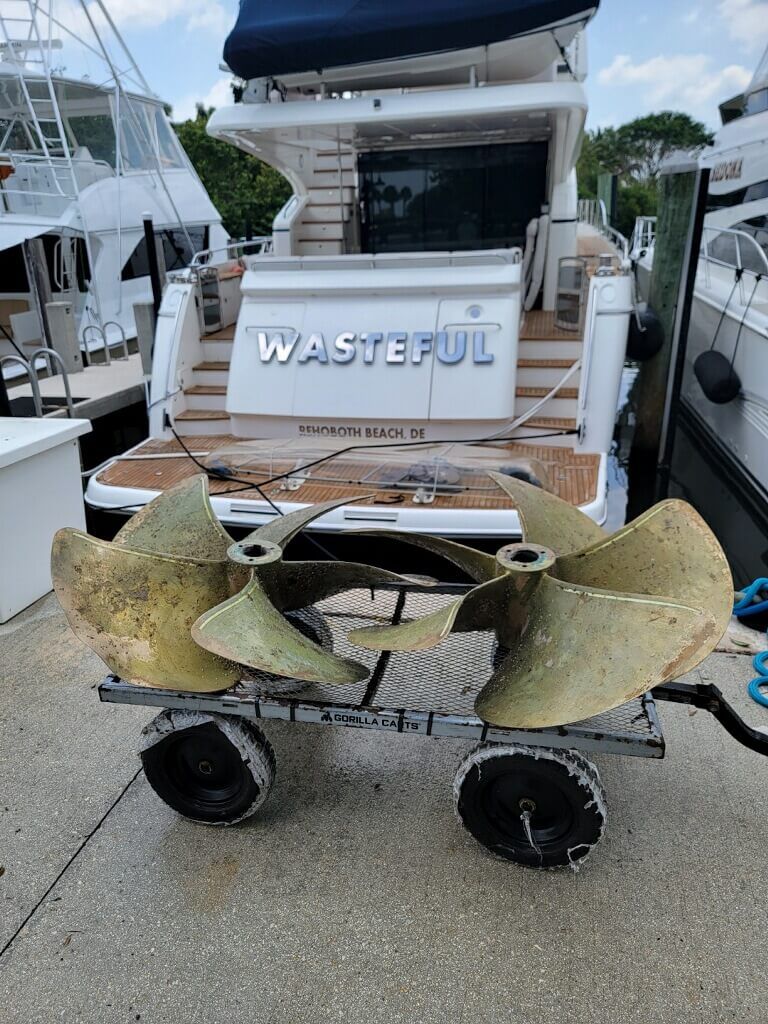 37- Propeller Removal - 72' Princess