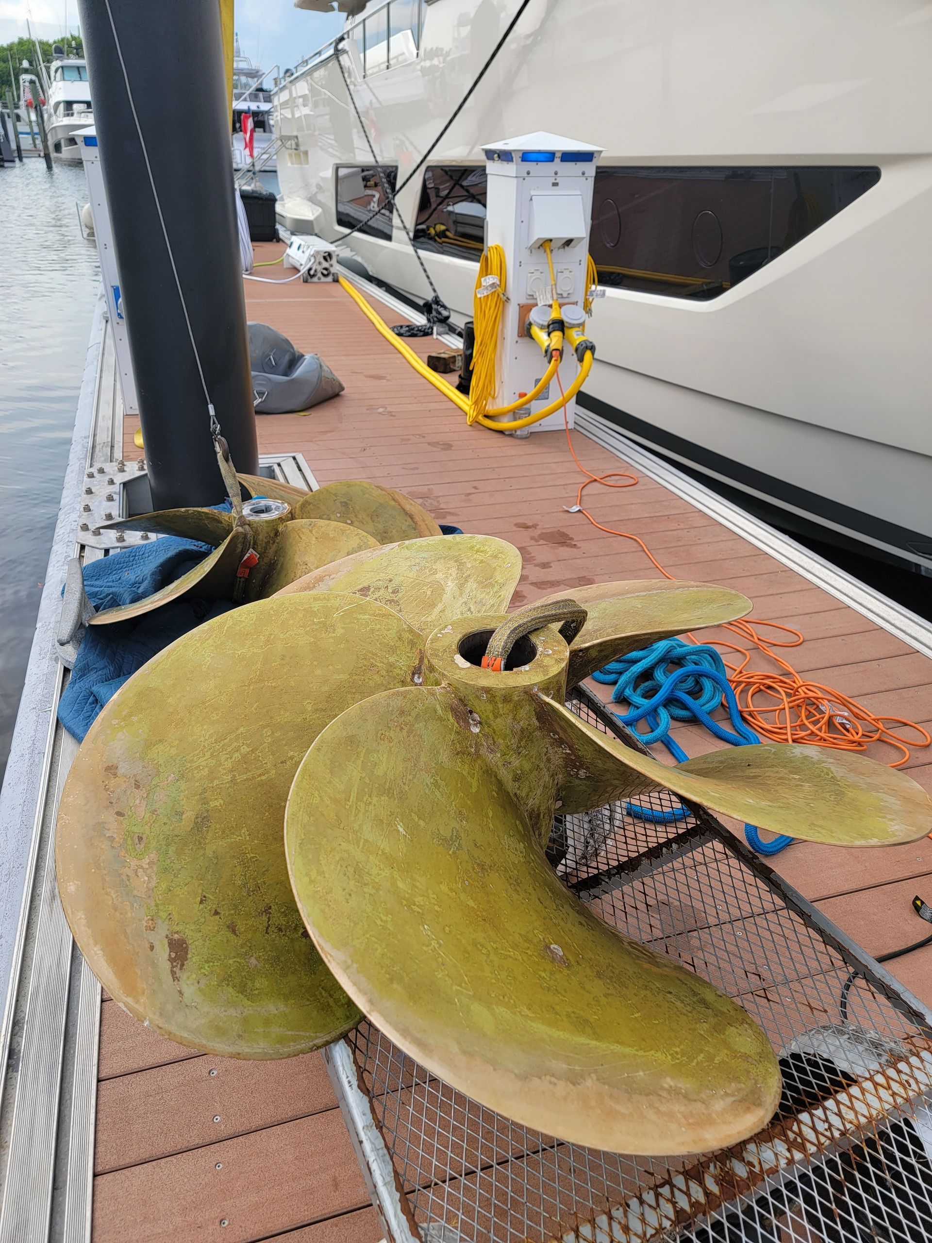 Ferretti Propeller repair