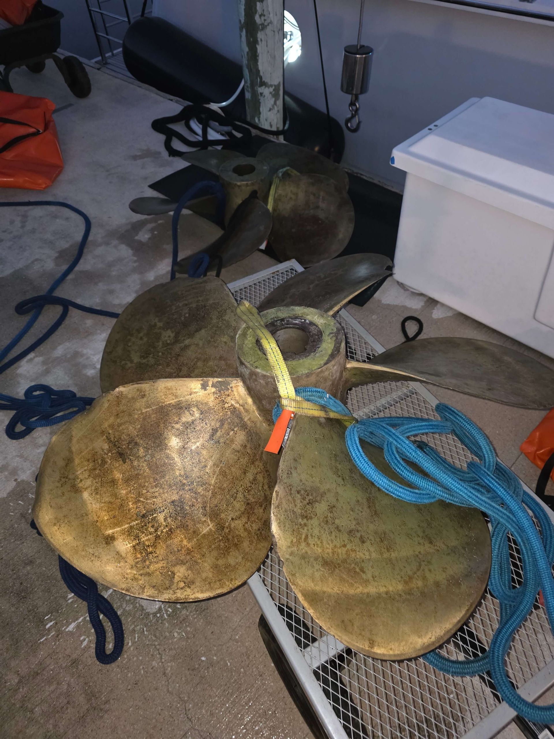 44_ Propeller Removal and Installation- 118' Intermarine