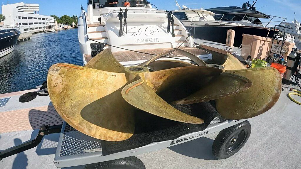 Propeller change on a princess yacht in Jupiter