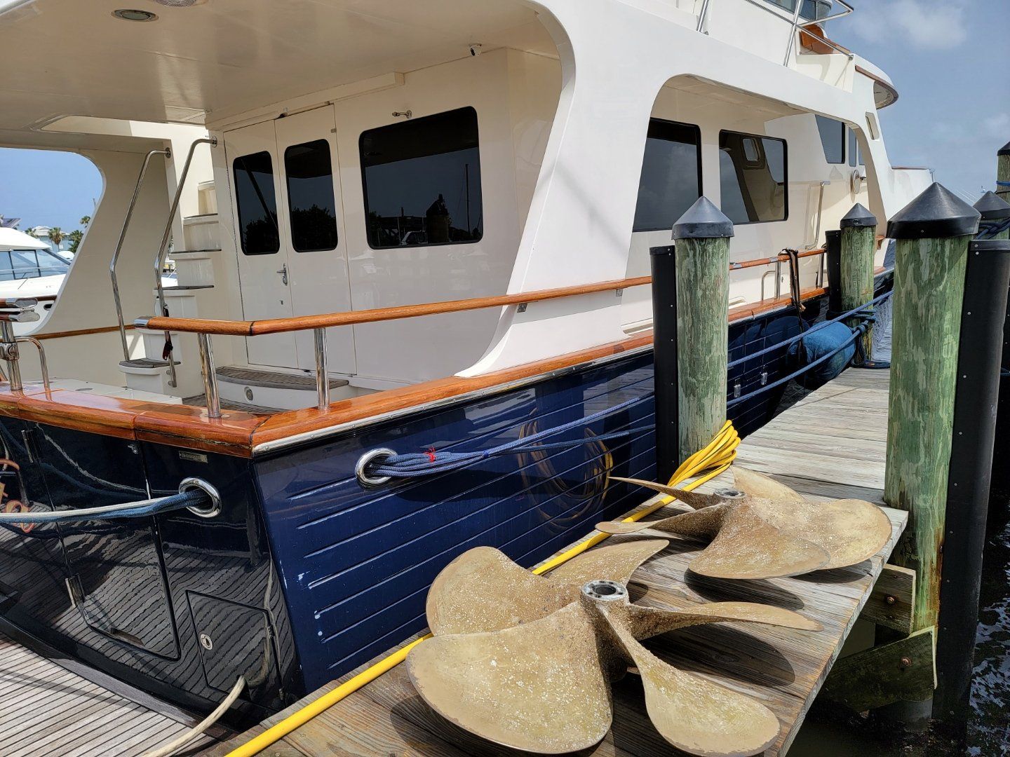 A hull diver shows the 37