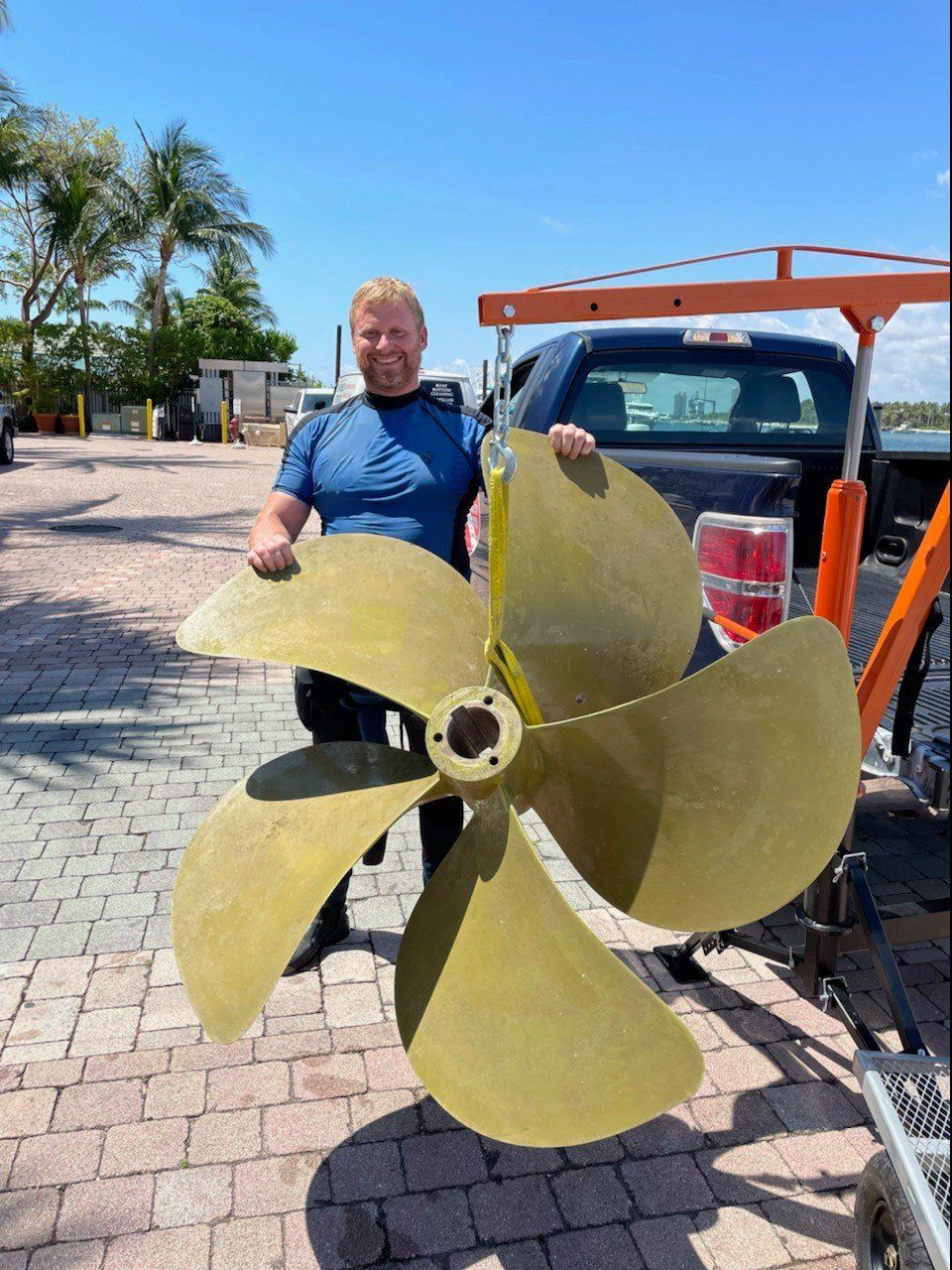 A hull diver shows one of the 52