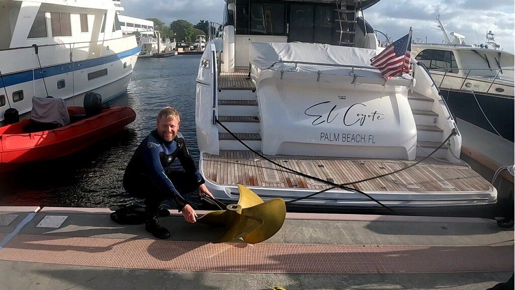 A hull diver shows one of the 35