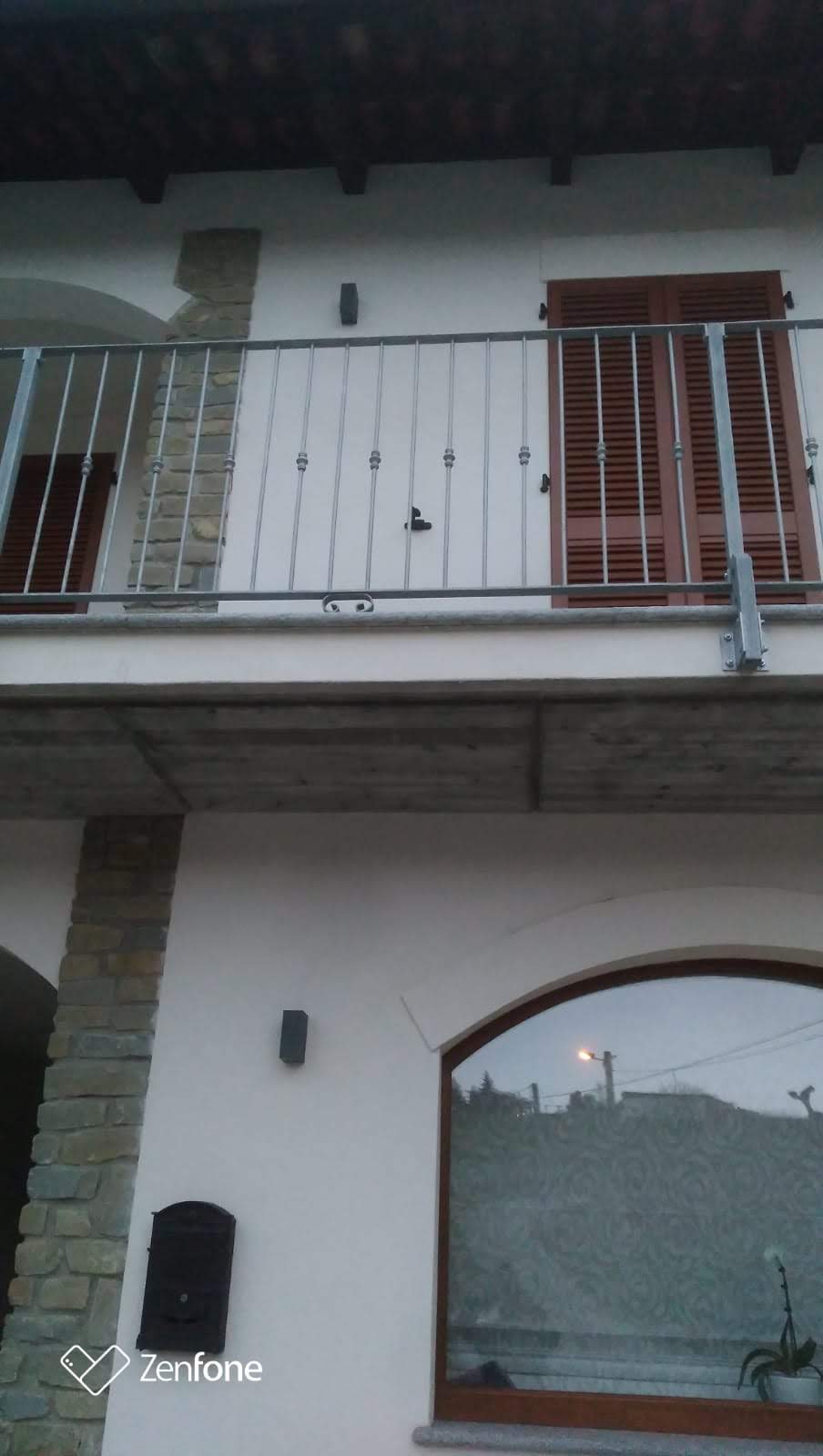 parapetto in metallo