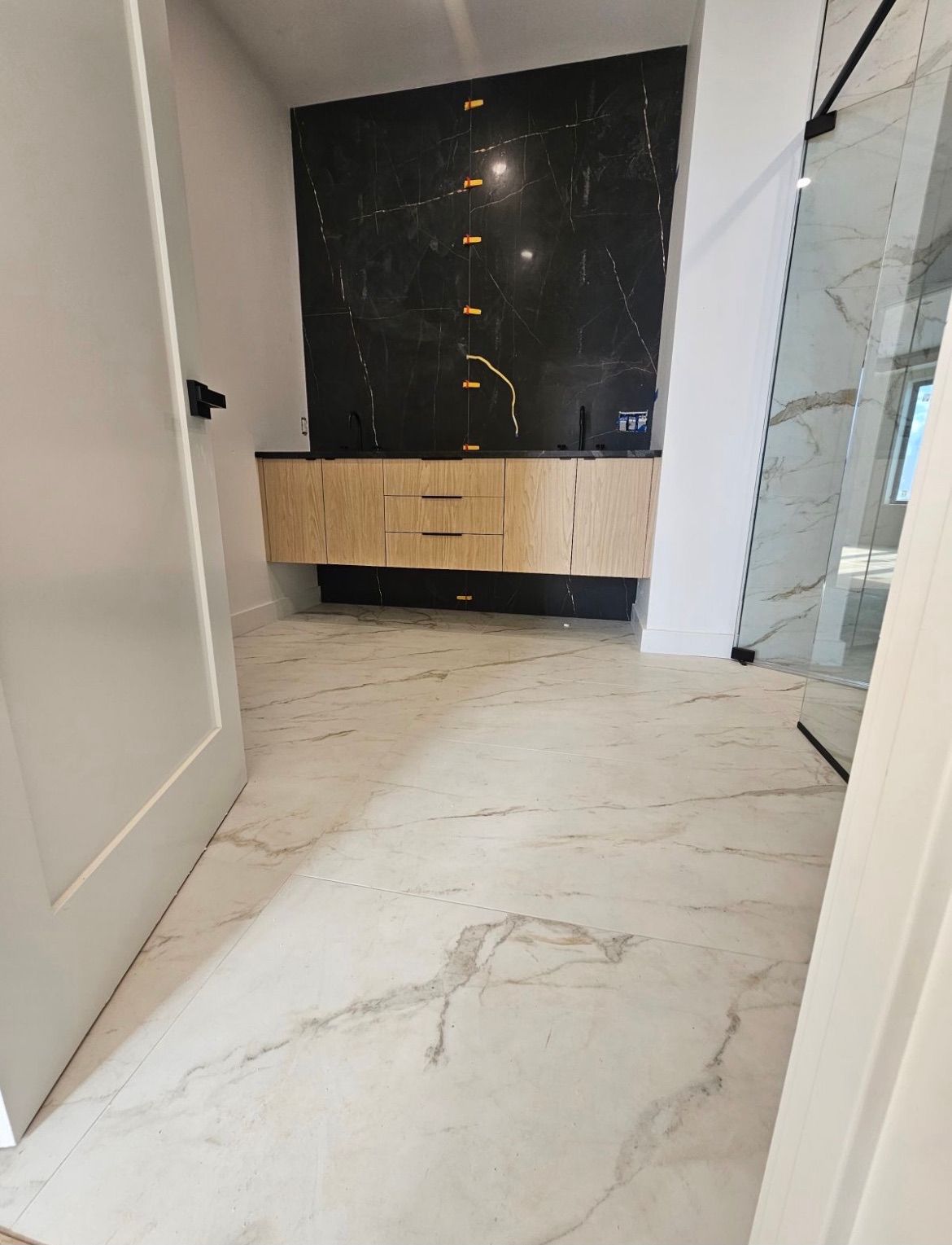 Licensed general contractor in Hopkinton, Massachusetts for interior renovations and bathroom remodeling