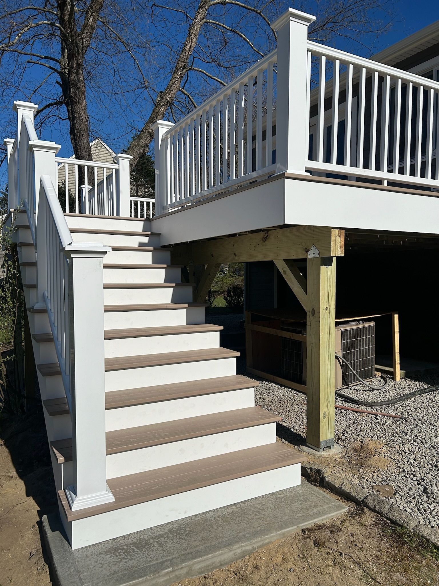 Exterior deck built by licensed Contractor in Framingham, massachusetts