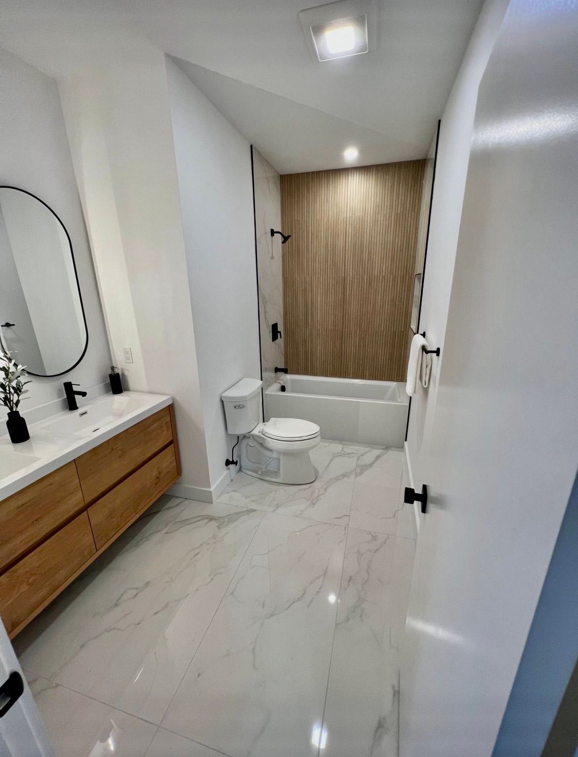 Bathroom renovation by licensed contractor in westborough Massachusetts