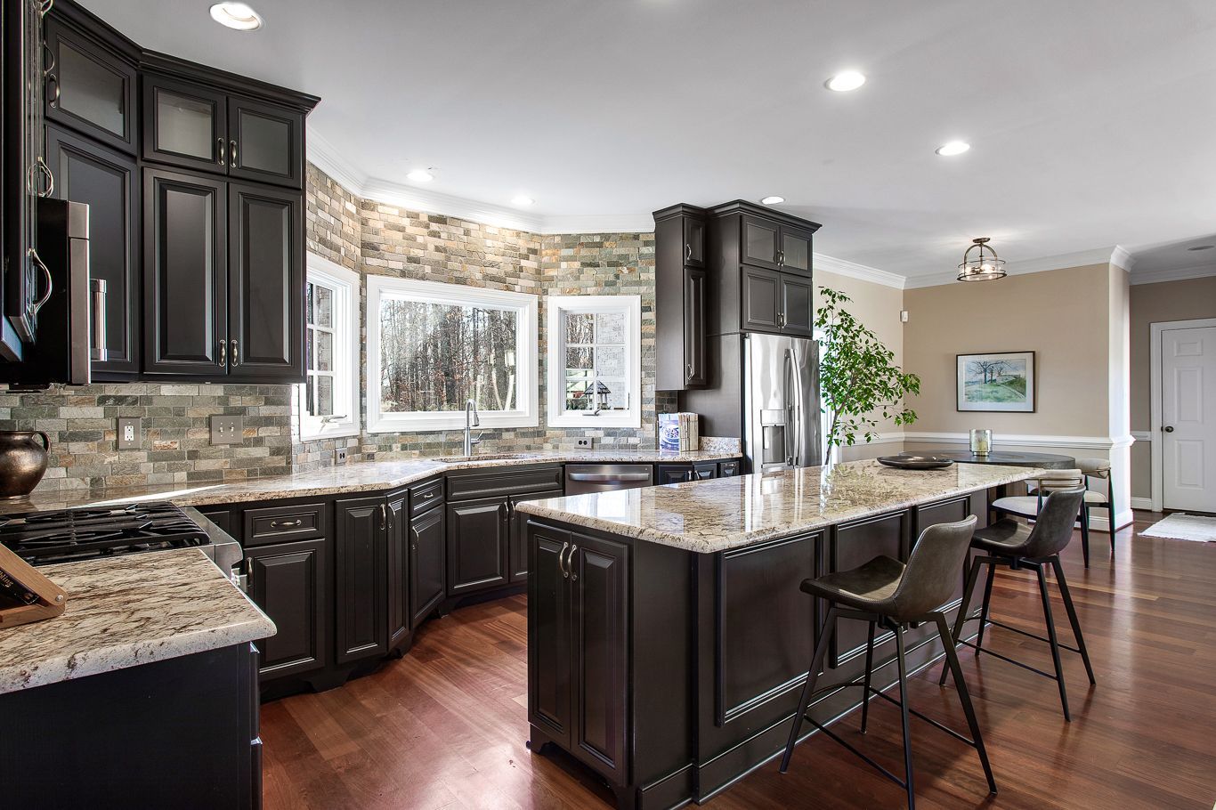 A photo of our excellent work for the Cherwonik home's kitchen