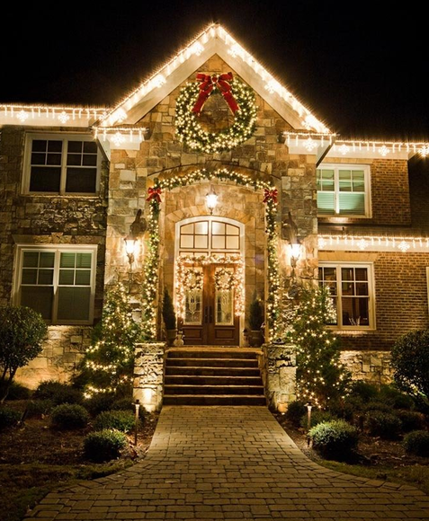 MC Holiday Lighting | Exterior Holiday Lighting | NY, NJ, CT Tri-State Area
