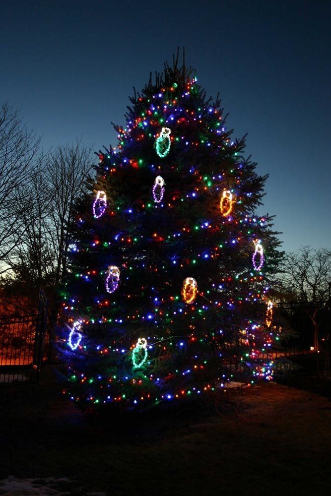 MC Holiday Lighting | Exterior Holiday Lighting | NY, NJ, CT Tri-State Area
